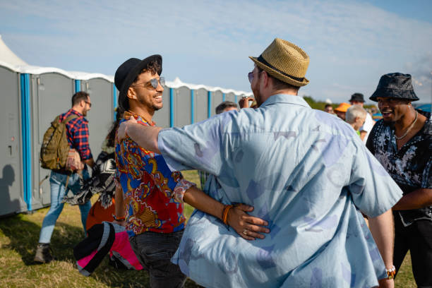Portable Toilet Options We Offer in Oquawka, IL